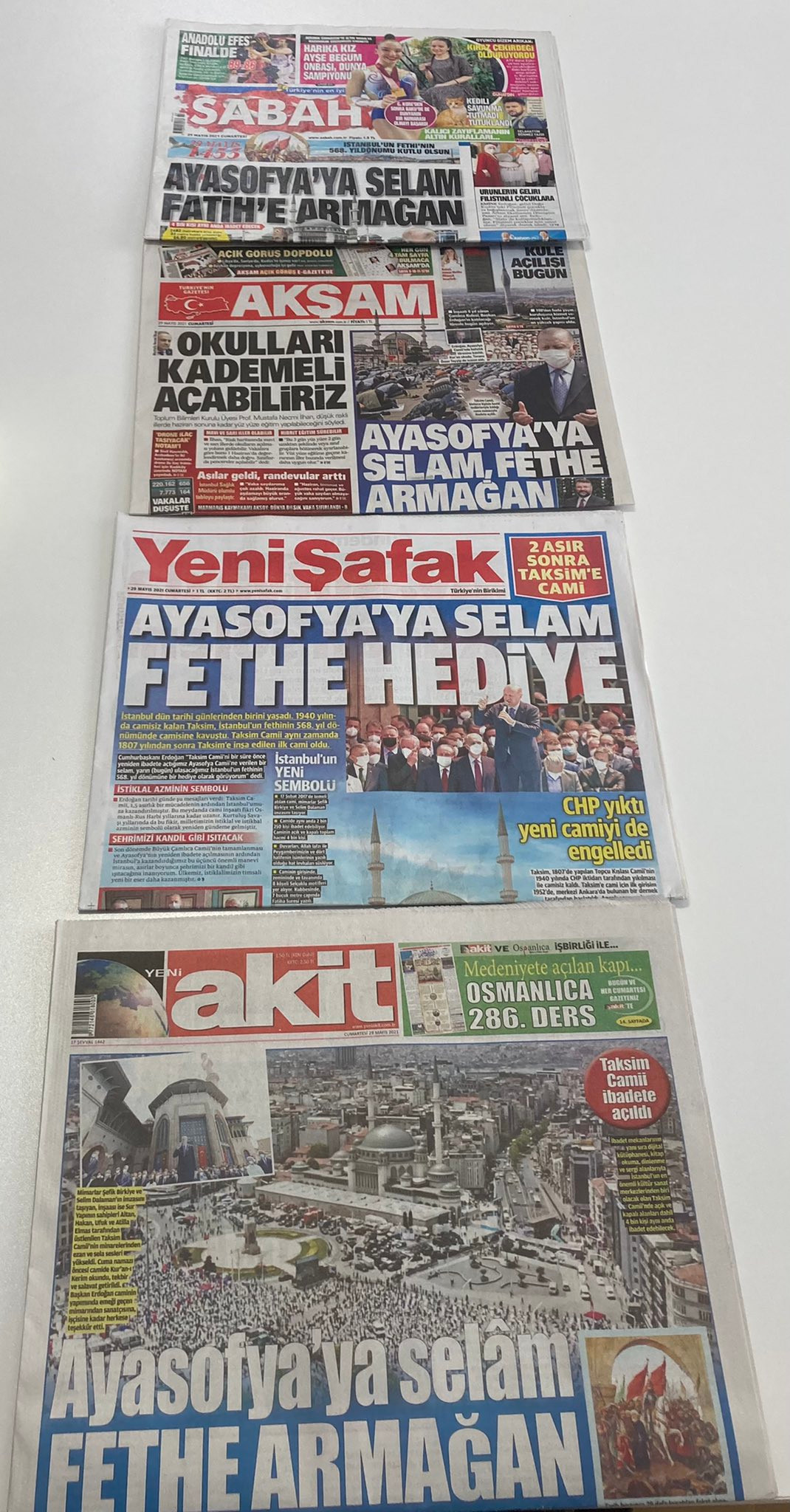 Saray mı organize ediyor? Yandaş medya AKP güzellemesinde yine sıraya girdi, 4 gazete aynı manşetle çıktı! - Resim : 1