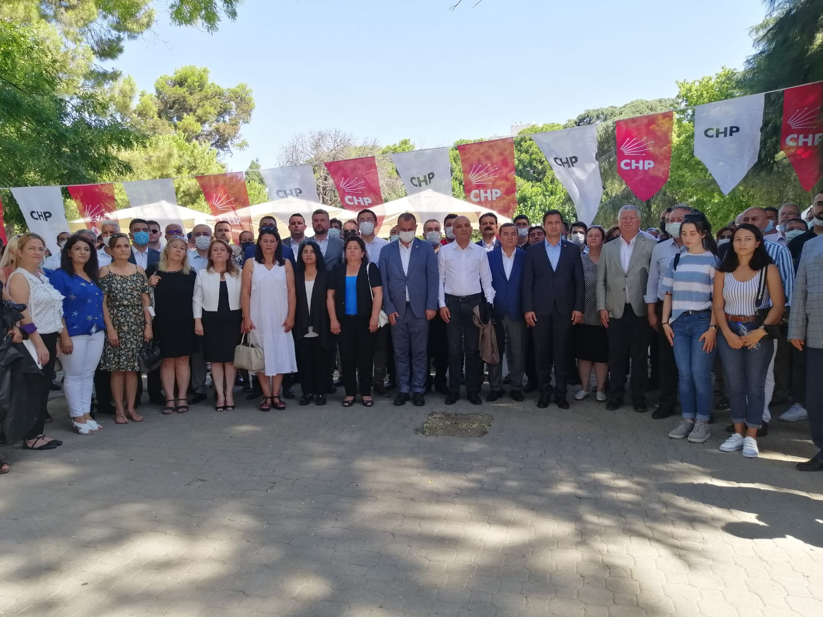 CHP İzmir'de bayram mesaisi: 'Bu gidişe son vereceğimiz günler yakındır' - Resim : 1