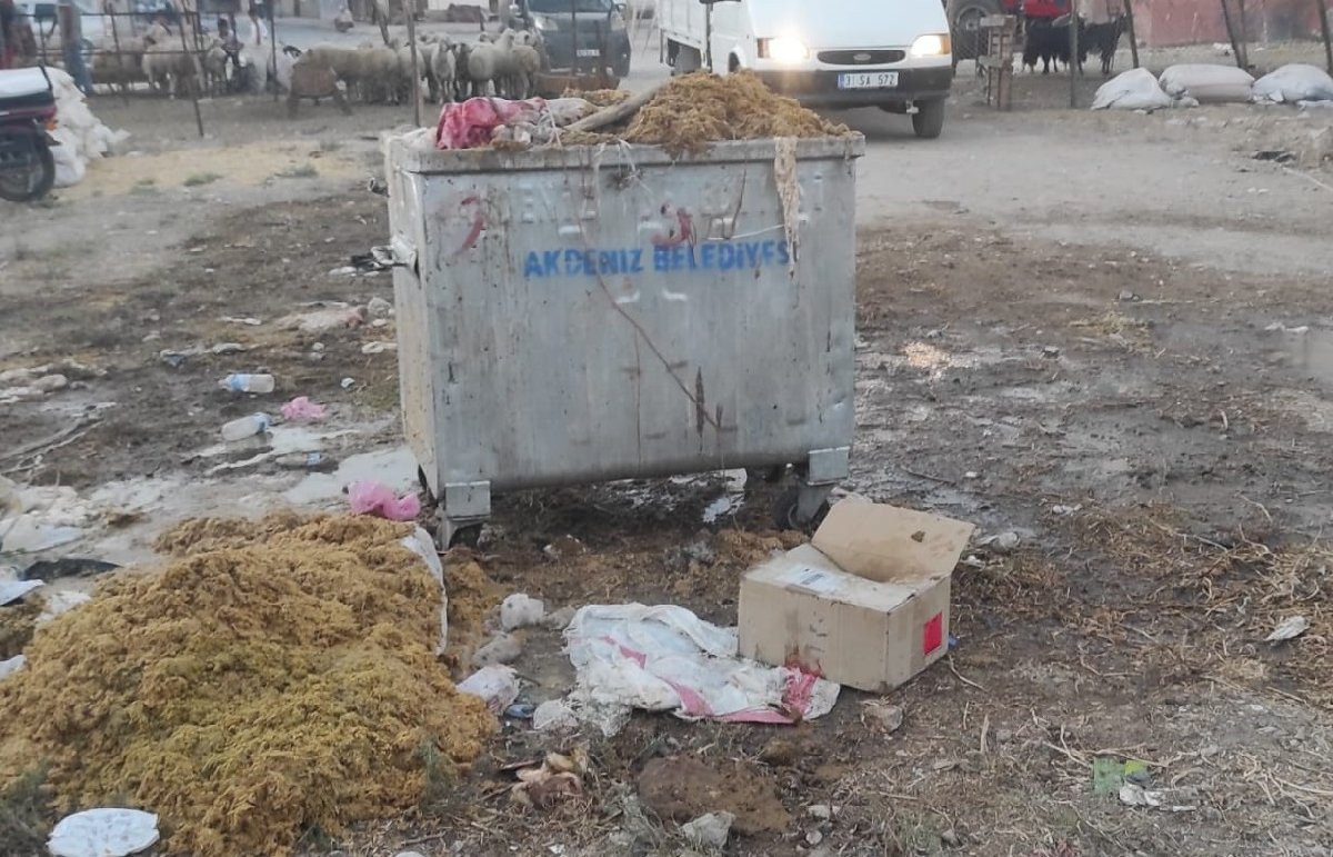 AKP'li belediyenin zabıtaları kurban pazarında zorla bağış topladı! - Resim : 2