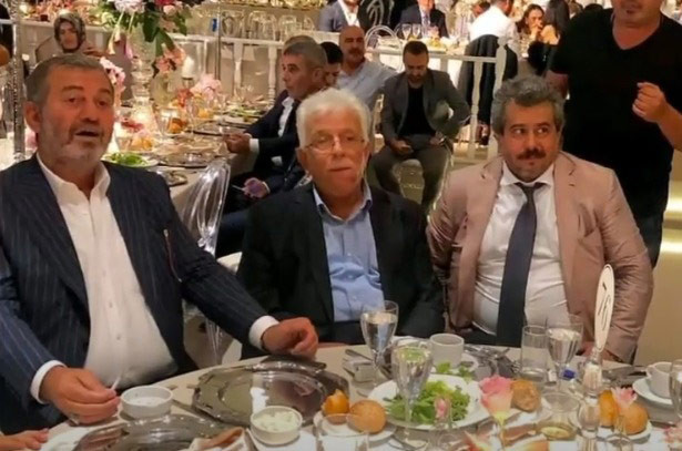 Süleyman Soylu'nun babası da orada... Sedat Peker'in paylaştığı masanın yeni fotoğrafları ortaya çıktı! - Resim : 2