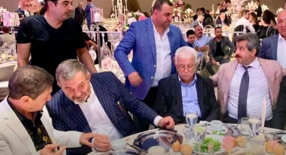 Süleyman Soylu'nun babası da orada... Sedat Peker'in paylaştığı masanın yeni fotoğrafları ortaya çıktı! - Resim : 3