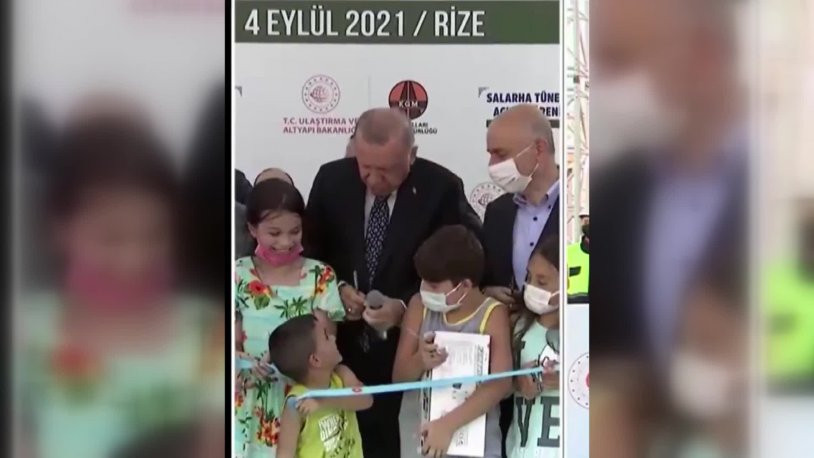 Gündeme oturan görüntüler! Erdoğan'dan kurdele kesen çocuğa bir garip tepki