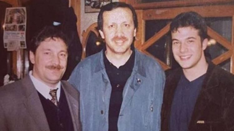 Erdoğan ve Ali Erbaş'ın 25 sene önce çektirdiği fotoğraf gündem oldu! - Resim : 1
