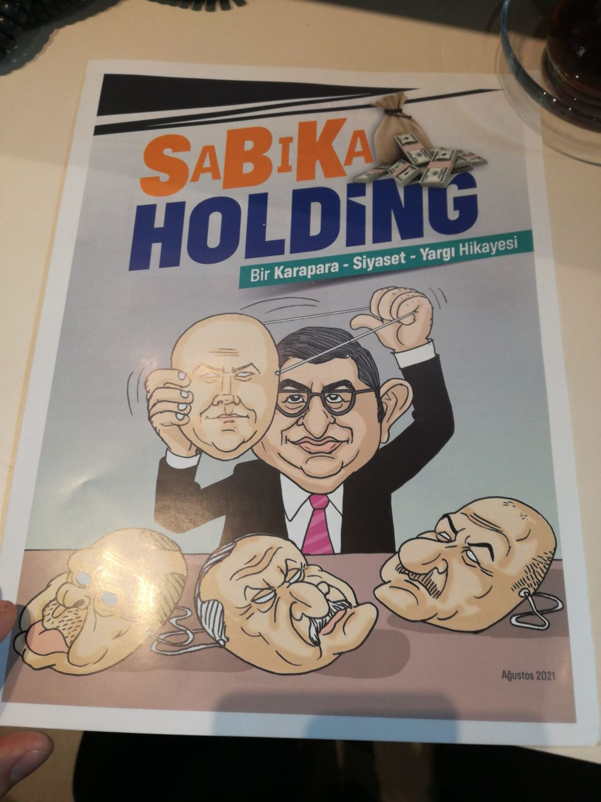 CHP’nin ‘SaBıKa Holding’ kitapçığına yeni gözaltılar! - Resim : 1