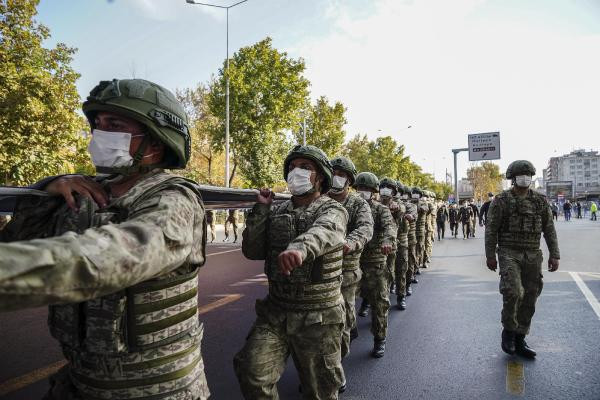 Ankara'da 29 Ekim Cumhuriyet Bayramı yürüyüşü - Resim : 1