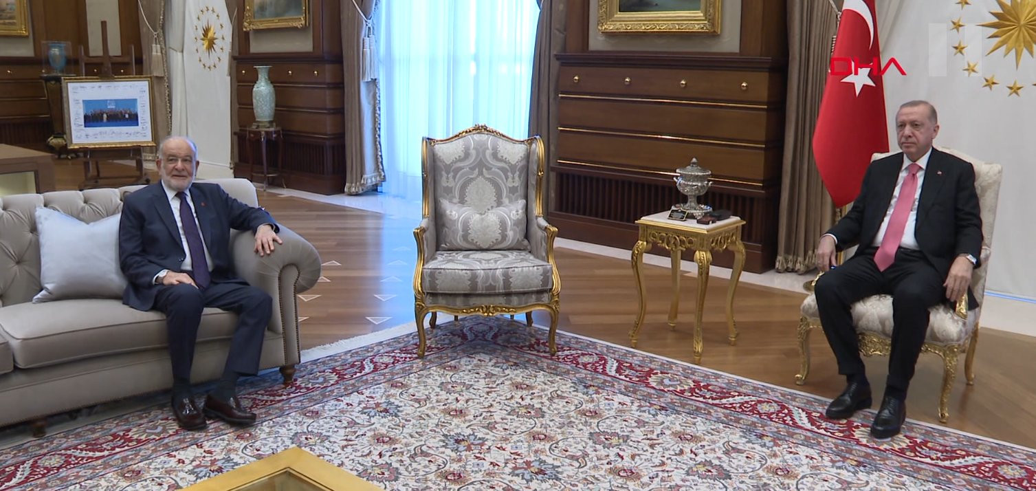 Erdoğan-Karamollaoğlu görüşmesinde dikkat çeken kareler: Erdoğan, Saadet Partisi liderini yanındaki koltuğa oturtmadı - Resim : 3