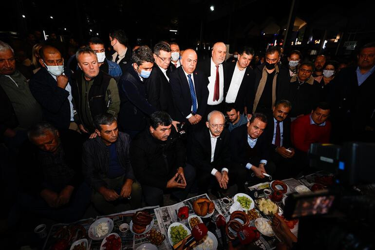 Kılıçdaroğlu'na esnaftan şarkılı ağırlama: 'Alem buysa başkan sensin' - Resim : 1