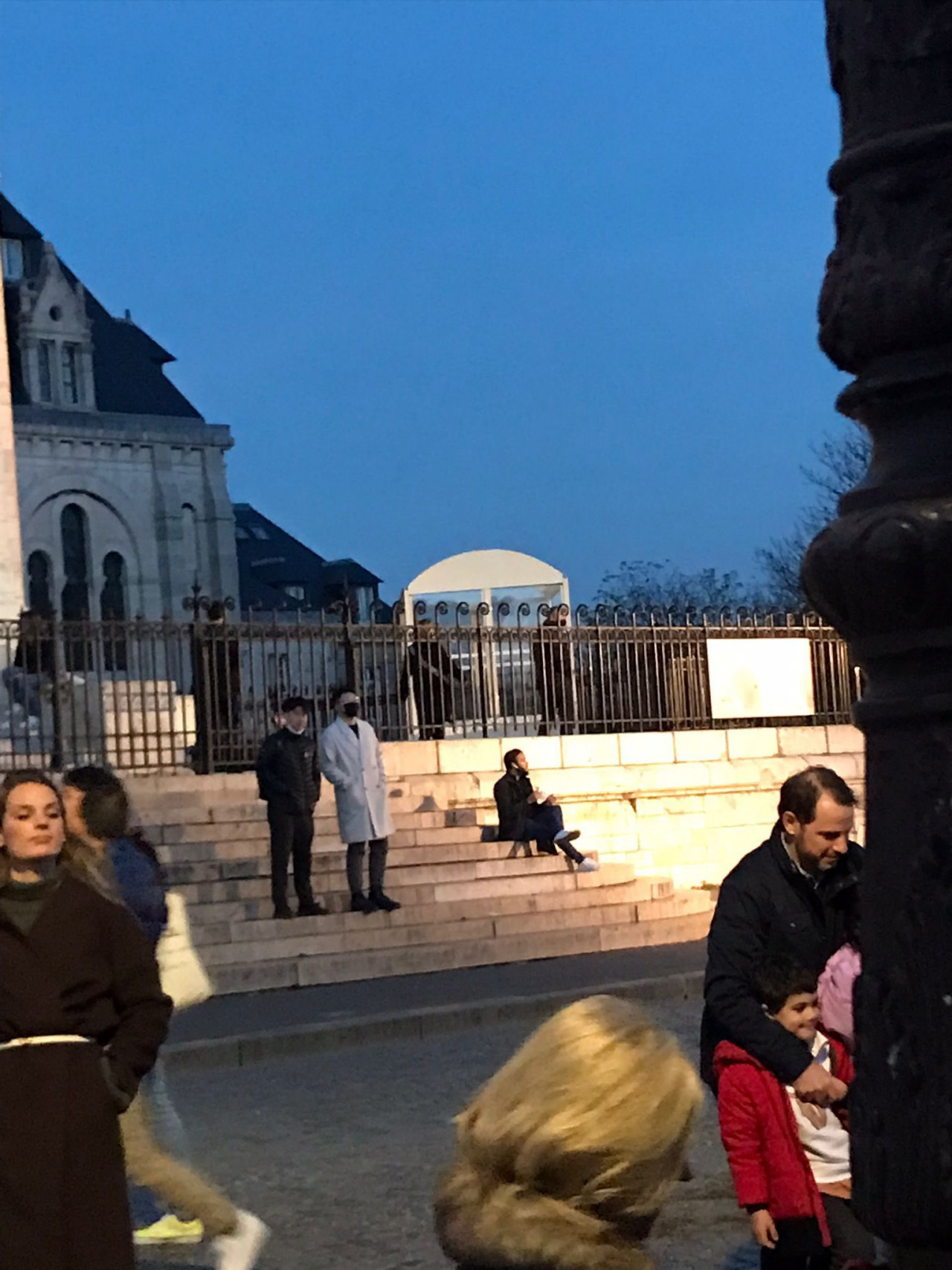 Berat Albayrak Paris'te ortaya çıktı: Fotoğrafları gündem oldu! - Resim : 2