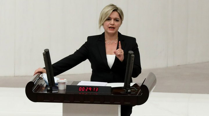 TBMM'de CHP ve AKP arasında 'kadın kotası' tartışması - Resim : 1