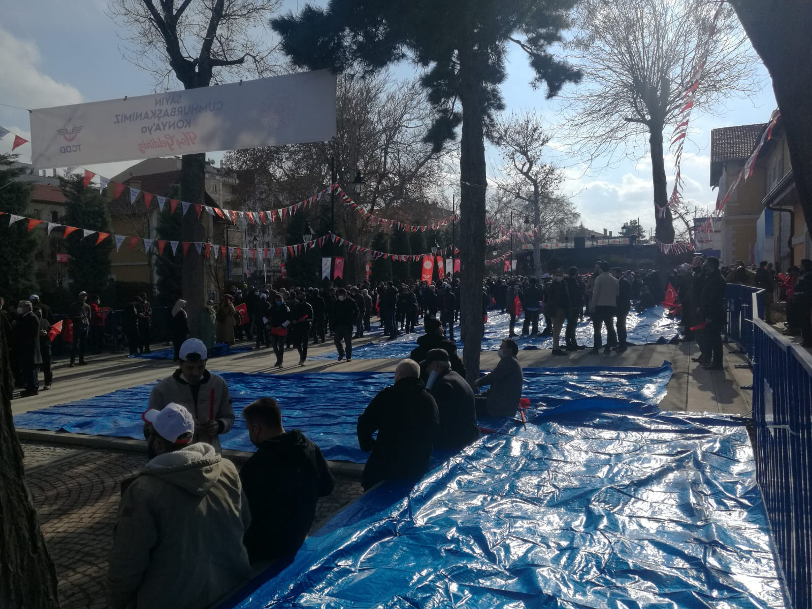 AKP'nin 'yıkılmaz' kalesi sarsılıyor: Konya'da meydanlar boş kaldı! - Resim : 1