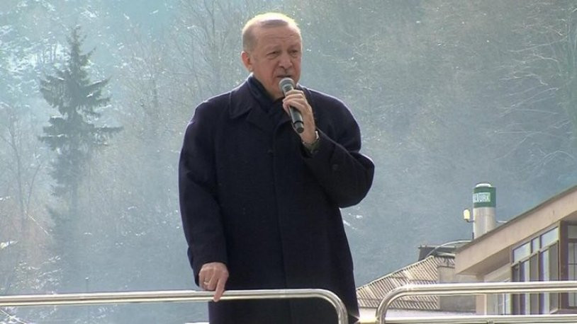Erdoğan: Adam kendine göre taktik yapıyor, ben 22:00'de televizyona çıkacağım onun da 22:00'de Youtube'u var
