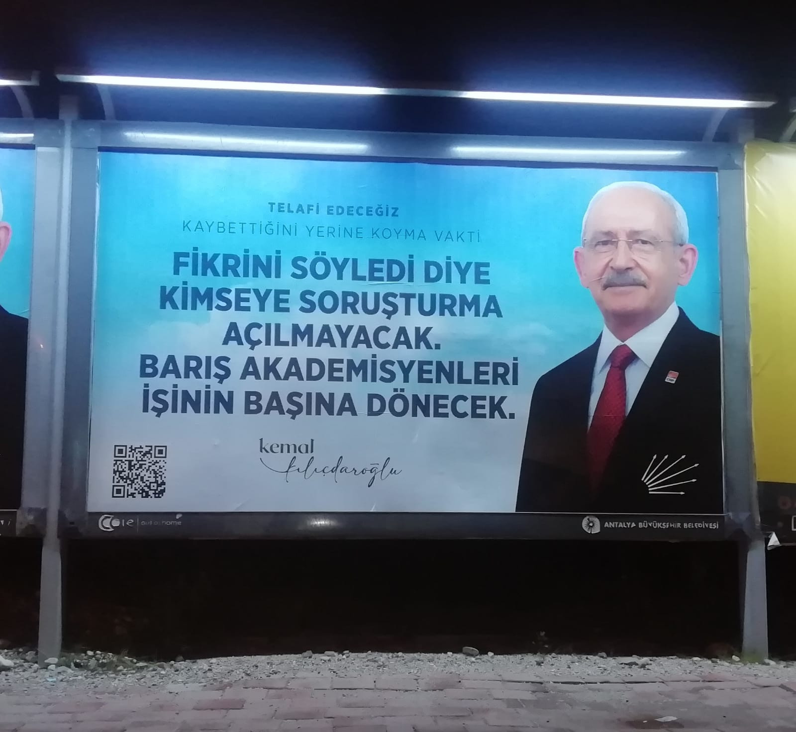 Kılıçdaroğlu'ndan umut yaratan afişler: 'Toplumsal barışı gözeten bilgi üretmeye devam edeceğiz' - Resim : 3