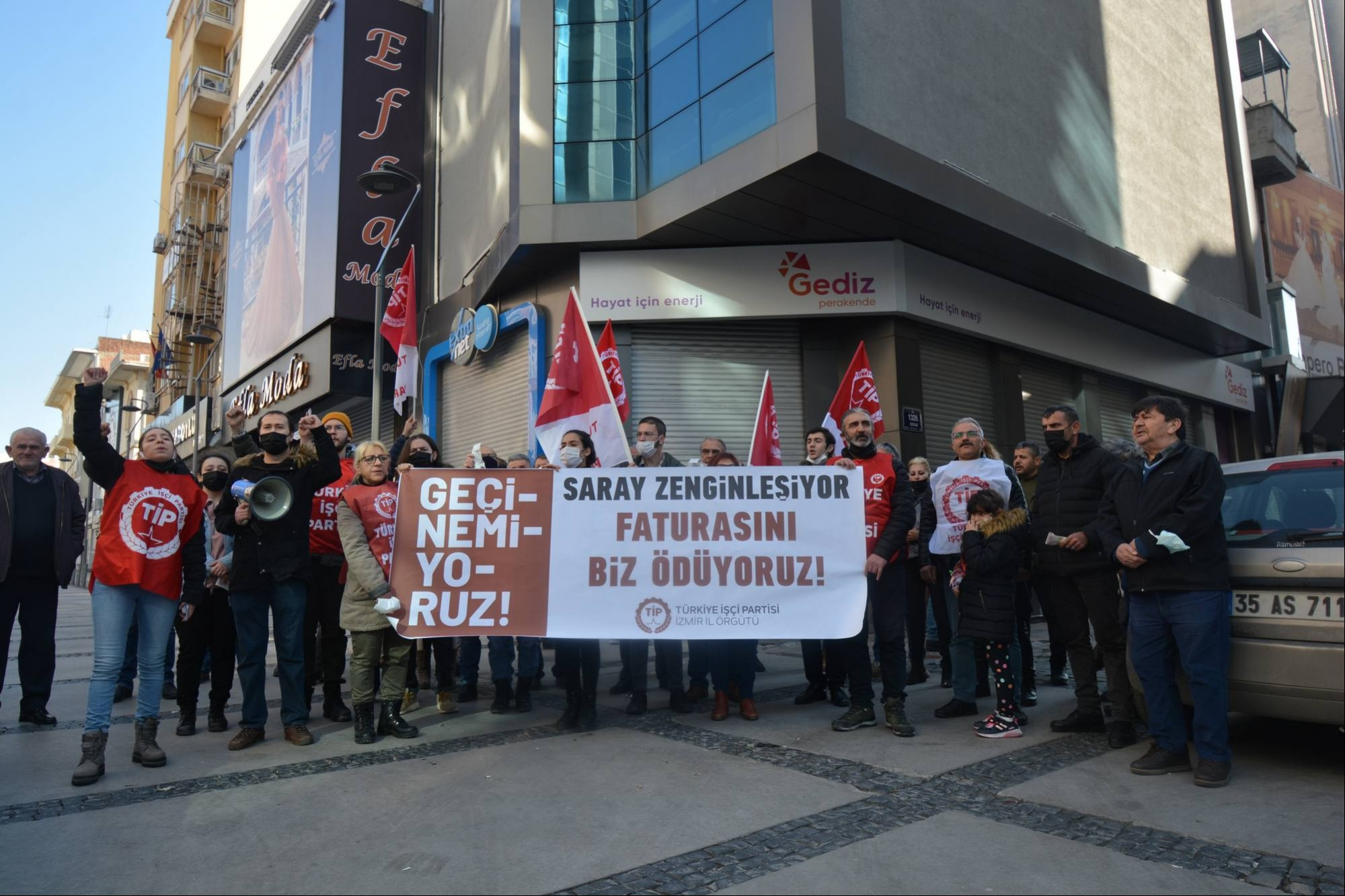 Yıllar sonra Türkiye’de enflasyon ve hayat pahalılığına tepki sokaklara taşıyor - Resim : 5