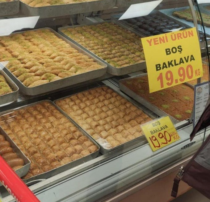 Bunu da gördük: İçi boş baklavanın kilosu 20 lira - Resim : 1