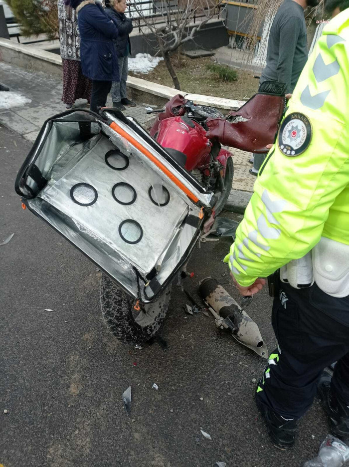 22 yaşındaki motokurye trafik kazasında öldü - Resim : 1