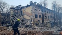Bombardıman altındaki Mairupol'de 34'ü çocuk 86 Türk vatandaşı bir camiye sığındı