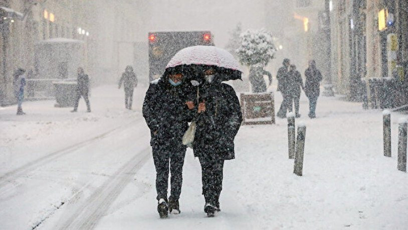 İstanbul'da yarın hava durumu nasıl olacak? Vali Ali Yerlikaya'dan 'turuncu alarm' mesajı