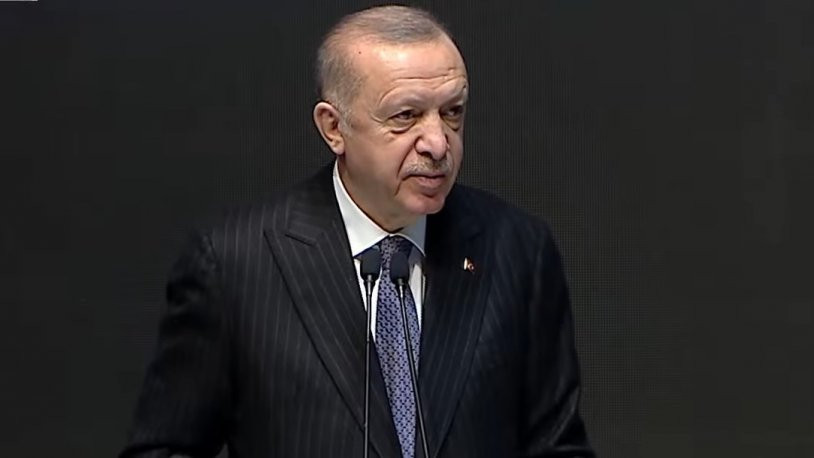 Erdoğan: Kartel haline gelen sosyal medya platformları kendi yolumuzu çizmemiz gerektiğinin somut ifadesi