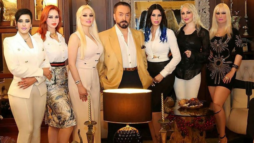 Adnan Oktar'dan itirafçı olmayı planlayan kediciğe tehdit notu!