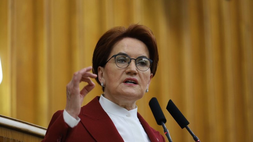 Erdoğan'a 'herşeyeloji profesörü' diye seslenen Akşener: 'Çekirge sürüsü gibi çöküveriyor'