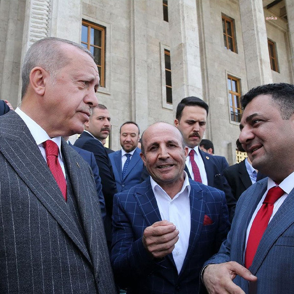 Aralarında yok yok: Uyuşturucu ticaretinden tutuklanan holding patronunun Erdoğan ve bakanlarla fotoğrafları ortaya çıktı - Resim : 2