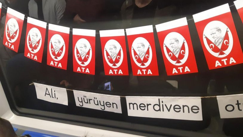 İBB, metro ve tramvayları bayraklarla donattı