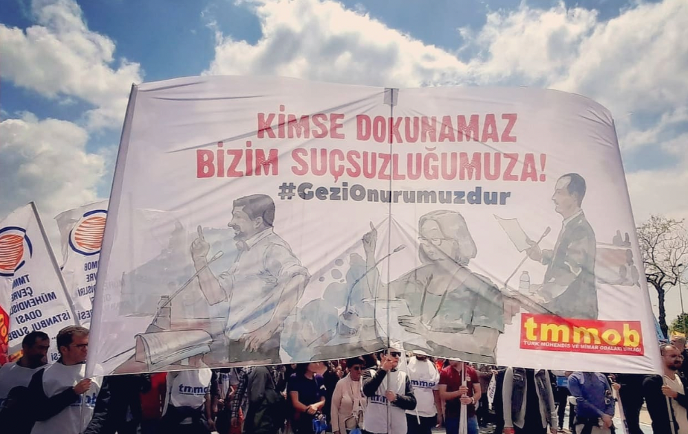İstanbul'da 1 Mayıs: On binlerce kişi miting alanını doldurdu: 'Eşit, özgür ve laik bir Türkiye'yi mutlaka kuracağız' - Resim : 2