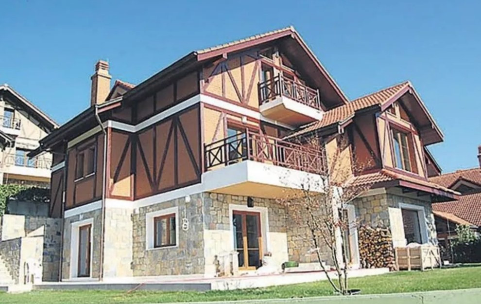 Hadise ve Mehmet Dinçerler, boşanan ünlü çiftin evini tuttu - Resim : 1