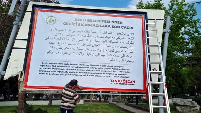 Tanju Özcan’dan mültecilere Arapça ilan: Artık istenmiyorsunuz