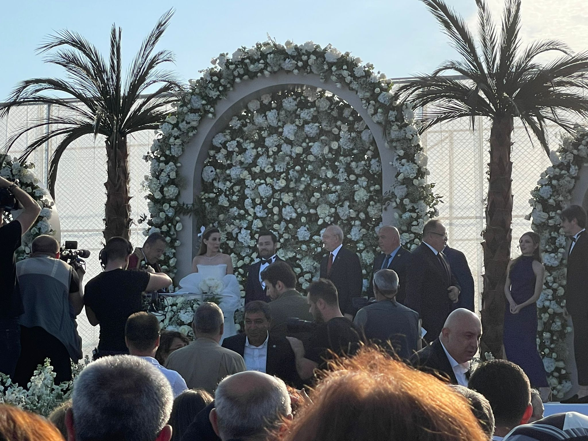 CHP Lideri Kılıçdaroğlu, Antalya Büyükşehir Belediye Başkanı Muhittin Böcek'in oğlunun düğününe katıldı - Resim : 2