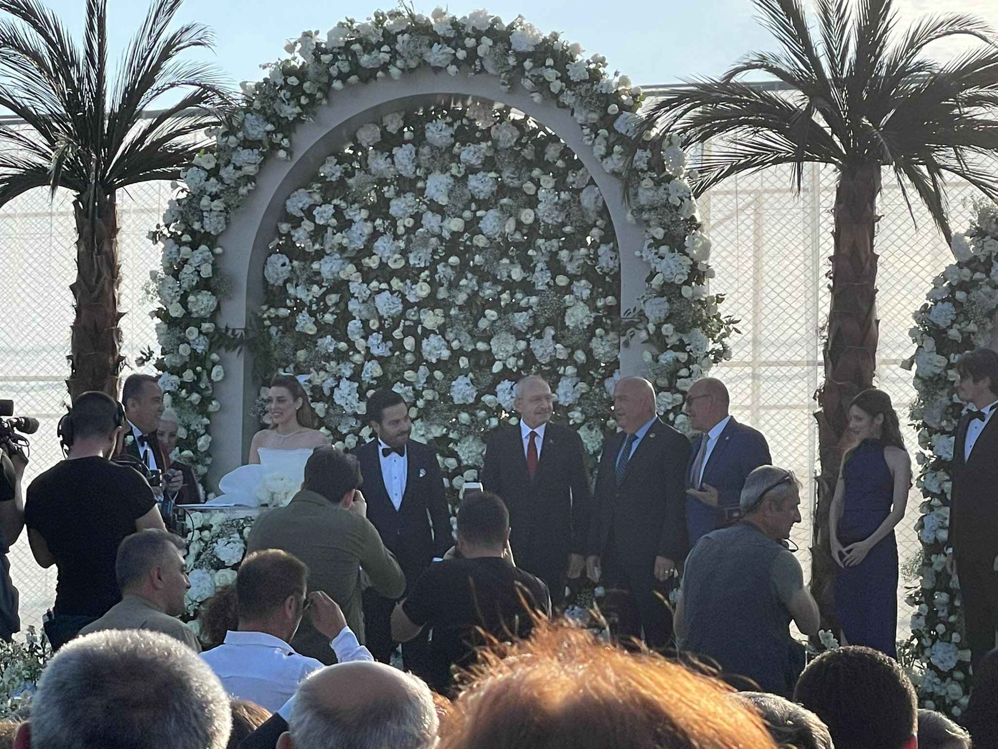 CHP Lideri Kılıçdaroğlu, Antalya Büyükşehir Belediye Başkanı Muhittin Böcek'in oğlunun düğününe katıldı - Resim : 3