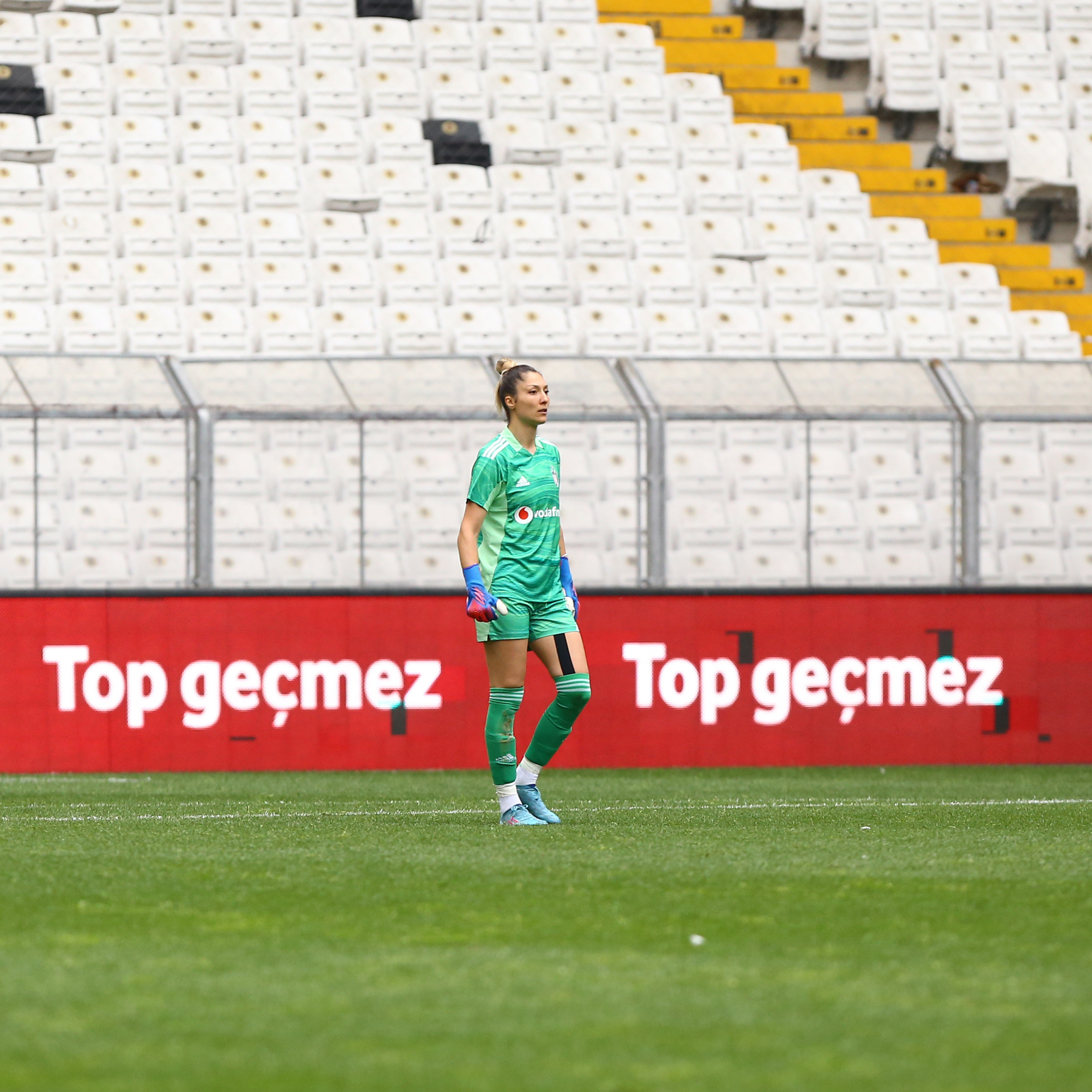 Türkiye’de bir Süper Lig daha var: Medyanın reyting çağrısının ikiyüzlülüğü… - Resim : 9