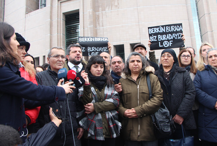 Berkin Elvan'ı öldüren fişek 9 yıl önce atıldı: Annesi meydanlarda yuhalatıldı, ailesine dava açıldı, sanık polis tutuklanmadı - Resim : 1