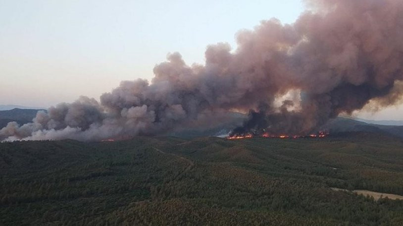 Marmaris'teki orman yangını 4. gününde | Yangında endişelendiren rüzgar bekleyişi, ekipler diken üstünde