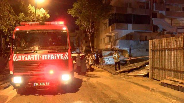 İstanbul’da 03.30'da mahalleyi sokağa döken olay! - Resim : 1