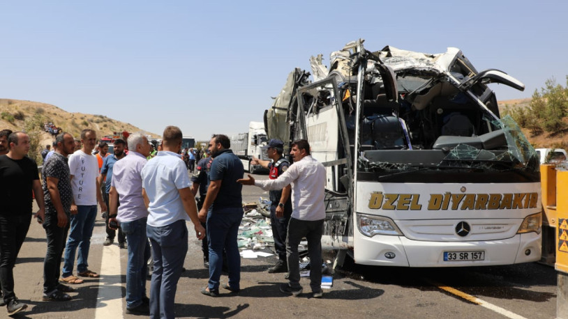 Gaziantep'te 'katliam' gibi kaza: 16 ölü 21 yaralı - Resim : 1