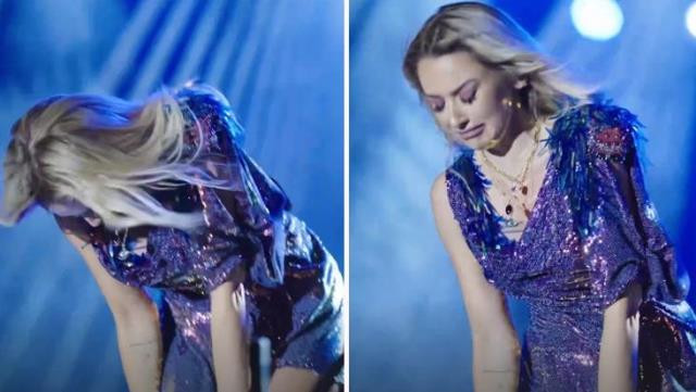 Hadise sahnede bir anda gözyaşlarına boğuldu