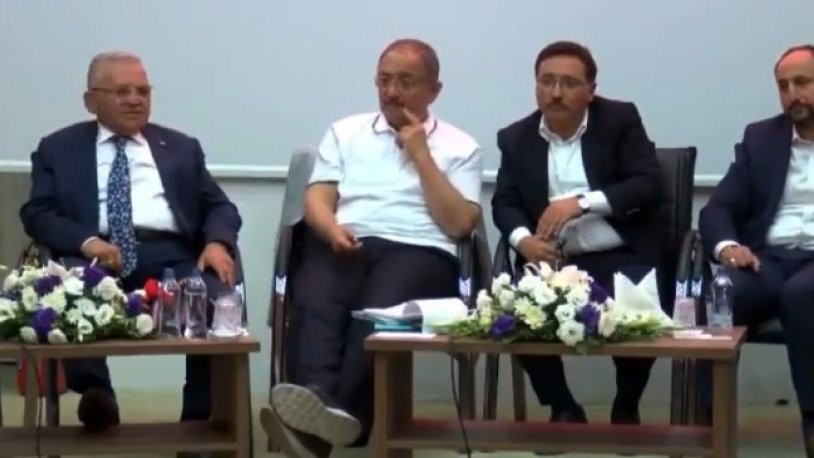 AKP'li başkan ve Özhaseki mikrofonu açık unuttu: Dert yanan yurttaşa 'He de geç gitsin' yanıtı