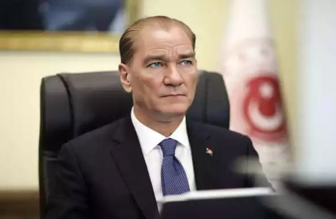 Atatürk'ün yapay zeka ile çizilmiş 2022 görüntüsü olay oldu - Resim : 1