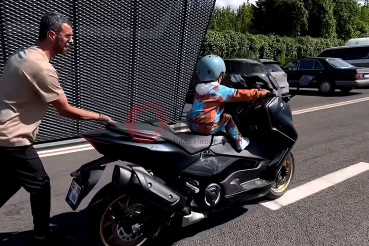 AKP'li Kenan Sofuoğlu'nun 3 yaşındaki oğlu 560 cc’lik motosikletle piste çıktı: Görüntüler tepki çekti - Resim : 1