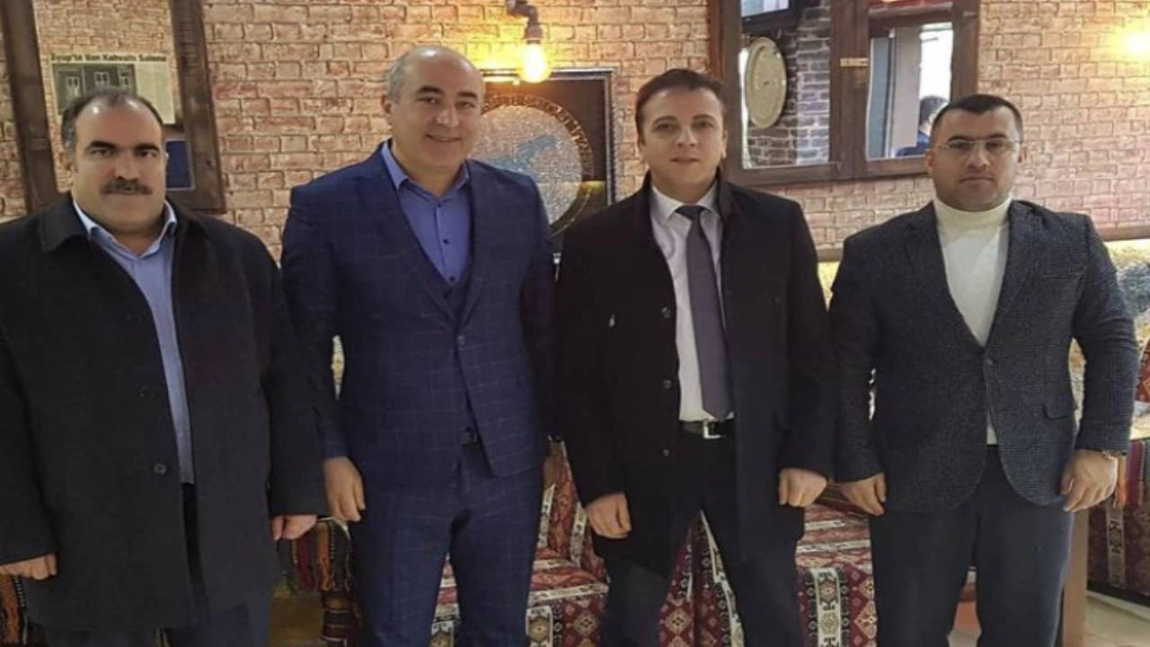 İmamoğlu'na ceza veren hakimle fotoğrafı çıkan AKP'li yönetici: Ev alacaktı