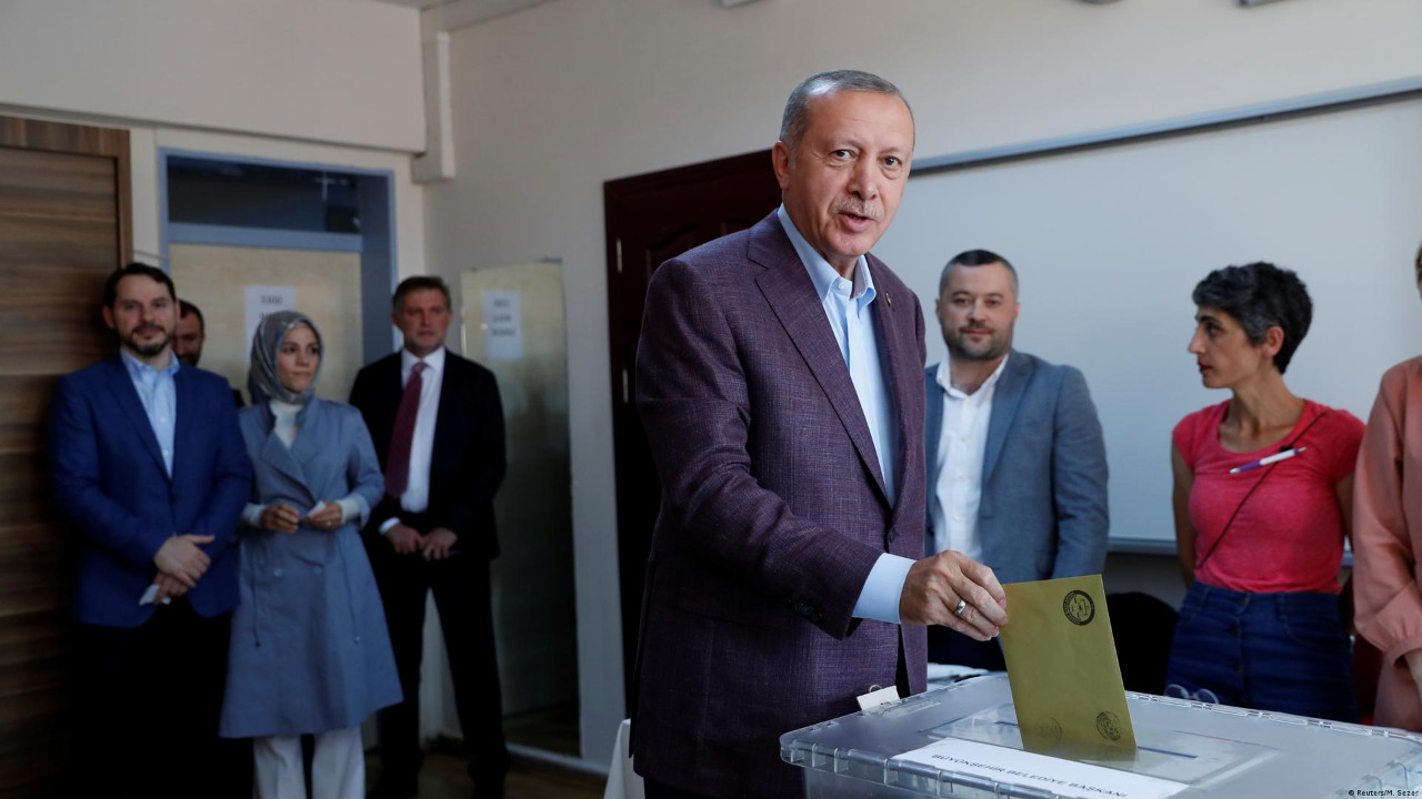 Son anketin sonuçları açıklandı: Bu pazar seçim olsa Erdoğan kazanır mı?