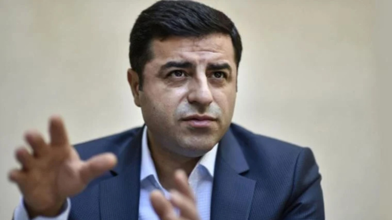 Demirtaş: HDP kapılarını tümden kapatmadan, kendi adayı için ciddiyetle hazırlık yapıyor