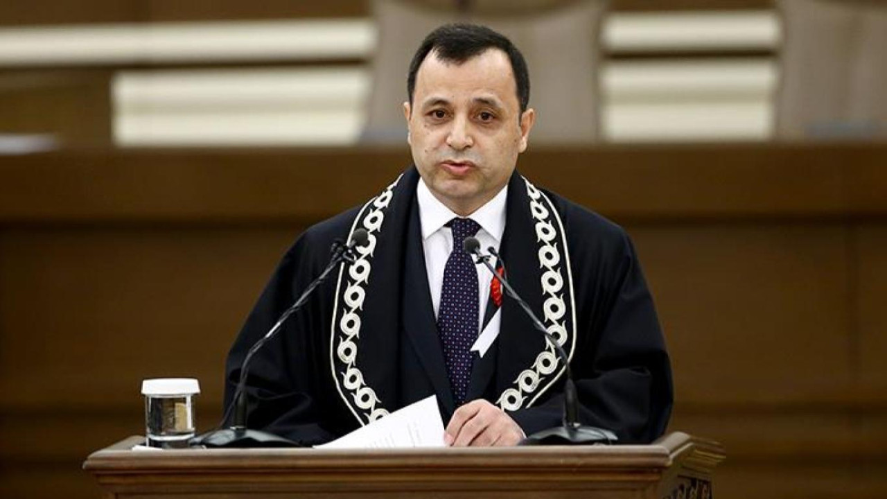 AYM Başkanı Zühtü Arslan, Erdoğan'ın karşısında yargı bağımsızlığını savundu: Kararlara imza atanları hedef almanın hiçbir faydası yok
