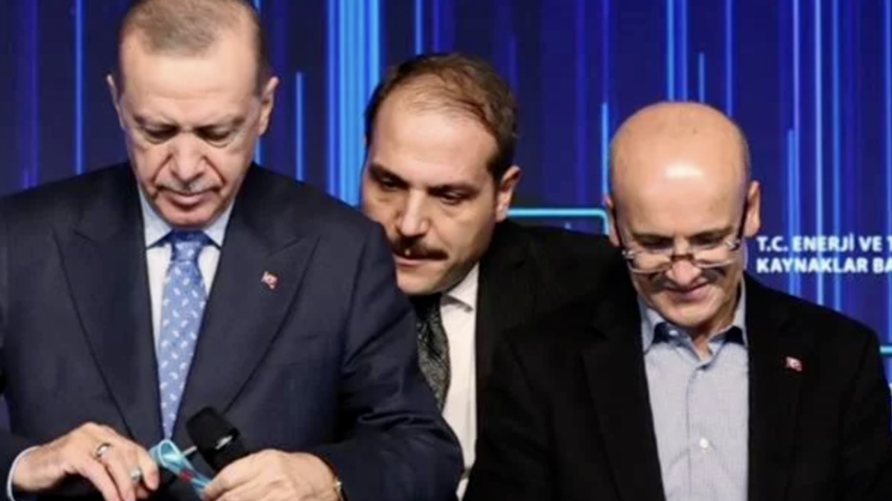 Arşiv unutmadı: Erdoğan'ın Mehmet Şimşek'i dolandırıcılıkla suçladığı ortaya çıktı