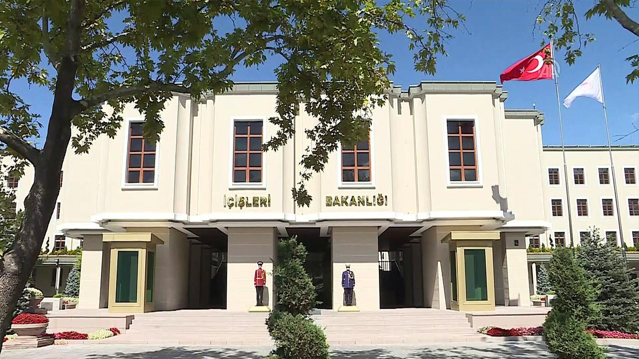 İçişleri Bakanlığı'na yakın isimler belli oldu: 'Erdoğan'ın Soylu'dan başı çok ağrıdı, güvenebileceği birini arıyor'