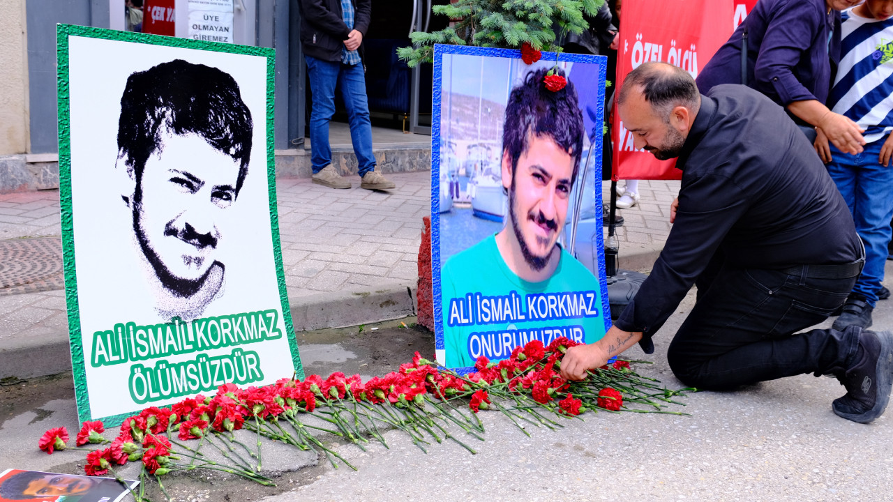 Ali İsmail Korkmaz Eskişehir'de anıldı: 'Hesap vermeleri için mücadele edeceğiz'