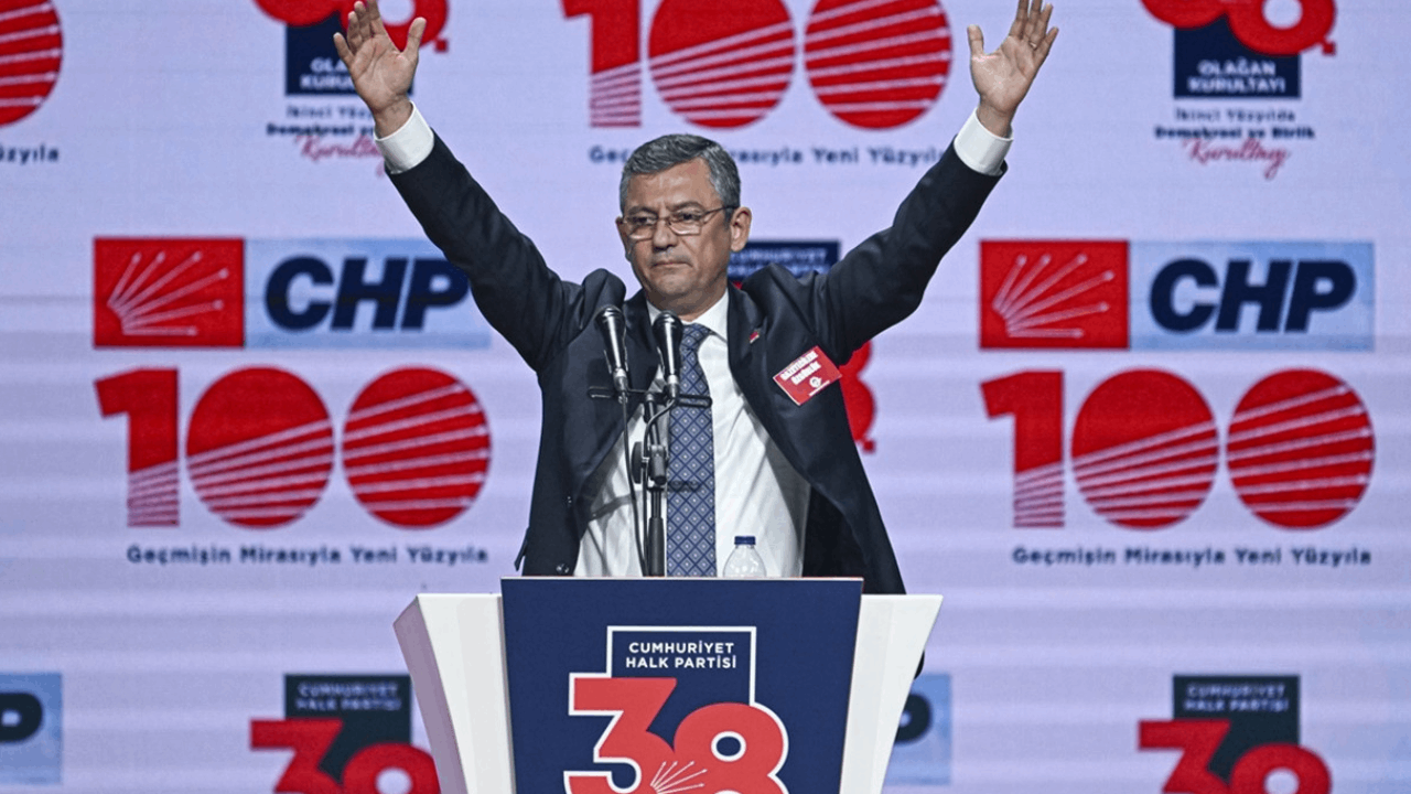 Eren Aksoyoğlu yazdı: CHP’de yeni dönemin kodları(I): İdeolojik yönelim