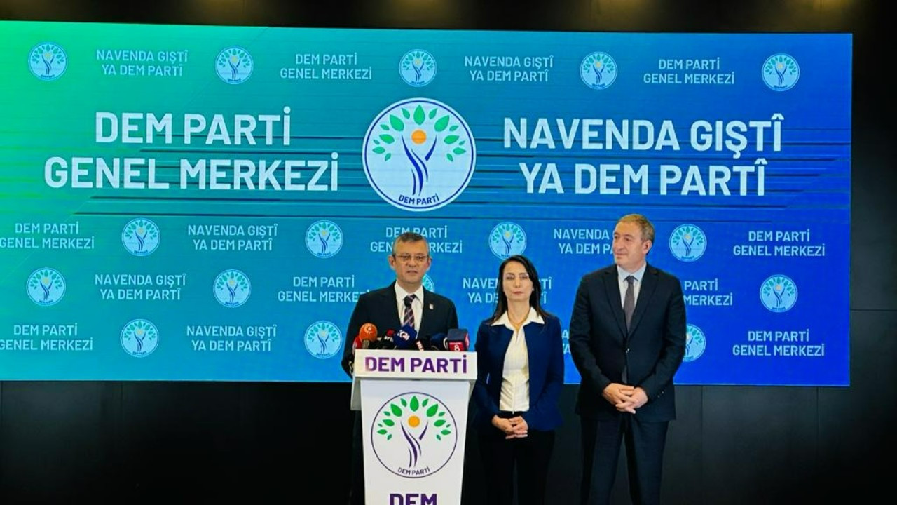 Özgür Özel'den DEM Partisi'ne ziyaret: Liderler ortak basın toplantısında konuştu