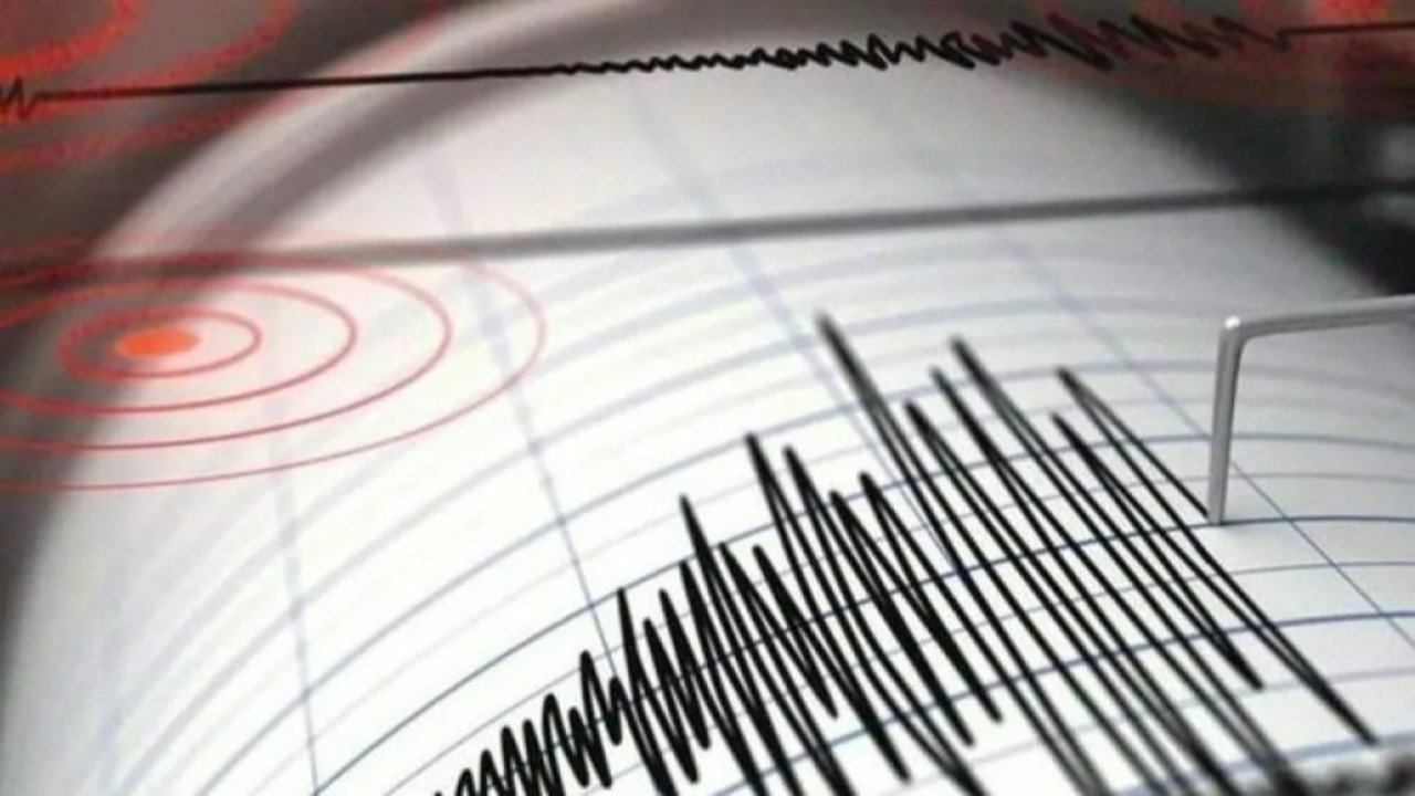 İstanbul'da da hissedildi! Yalova'da deprem